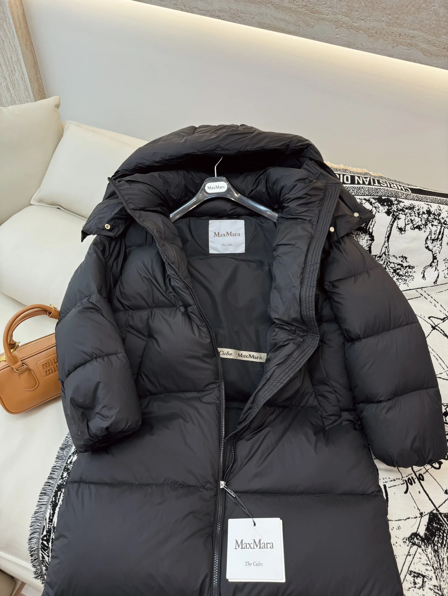 Max Mara Down Jackets Chic 165391