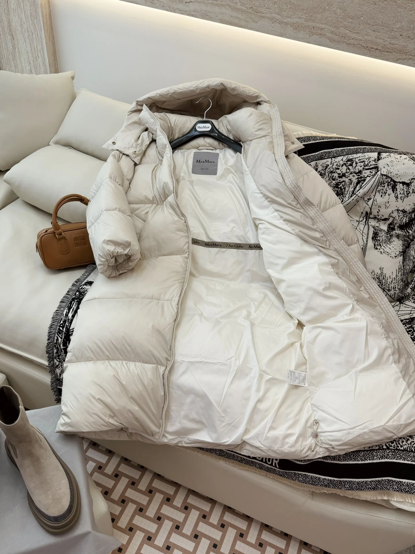 Breathable Max Mara Down Jackets 165404