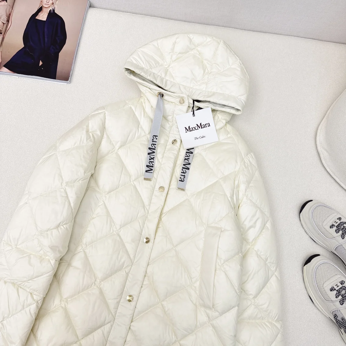 Max Mara Down Jackets Sophisticated 165373