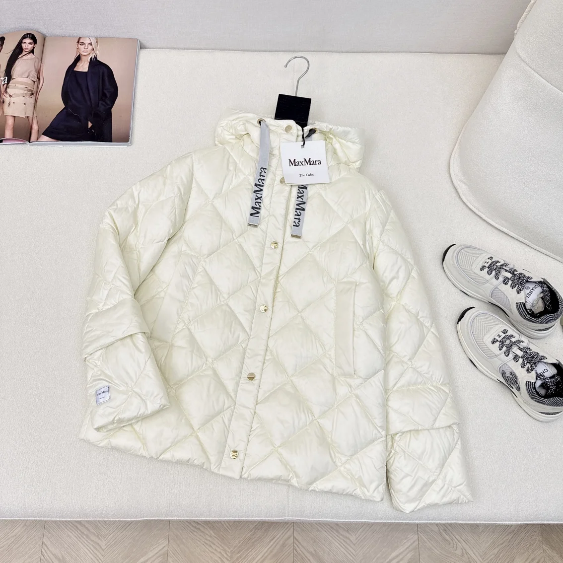 Max Mara Down Jackets Sophisticated 165373