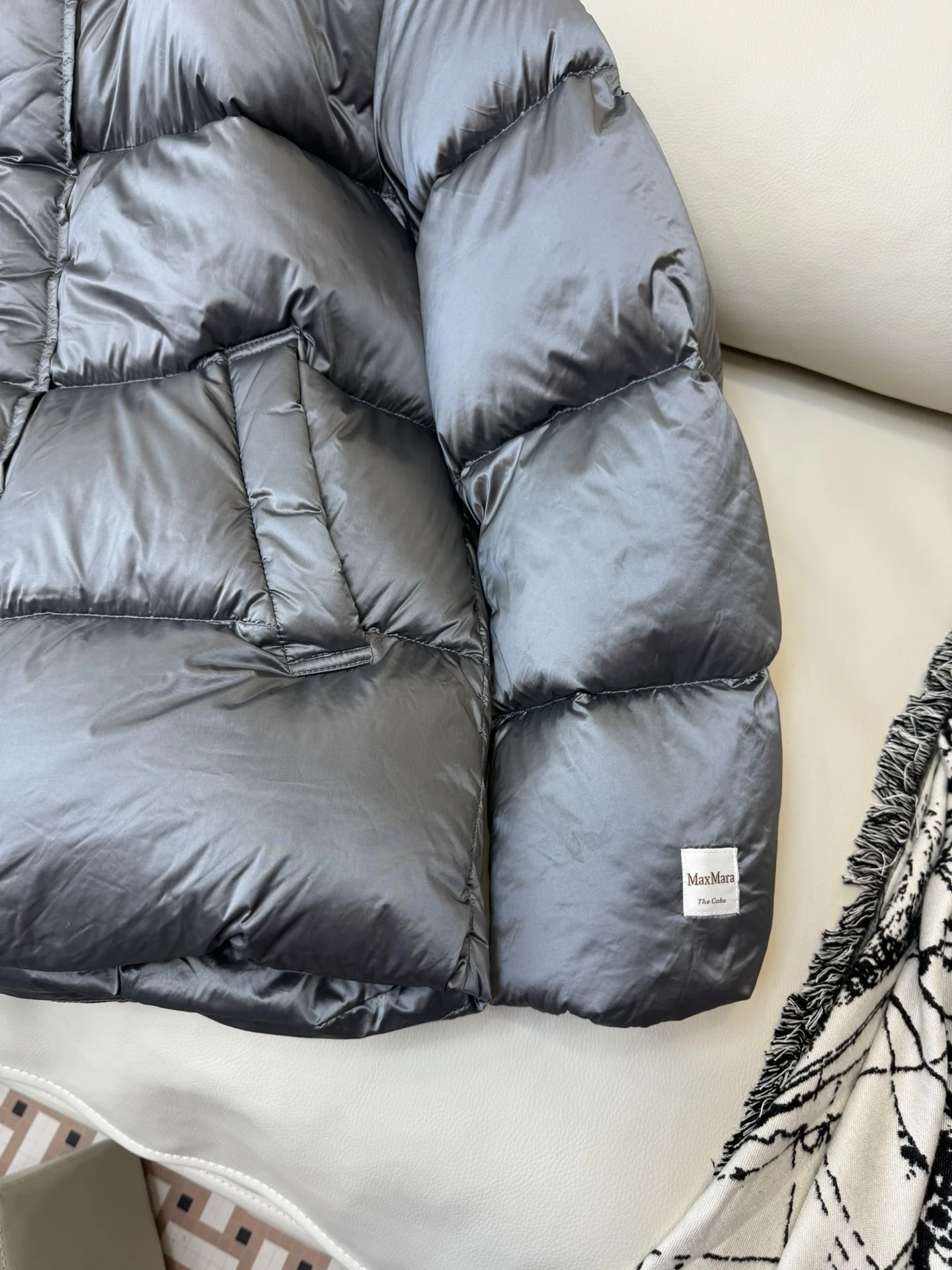 Max Mara Down Jackets Trendsetting 165394
