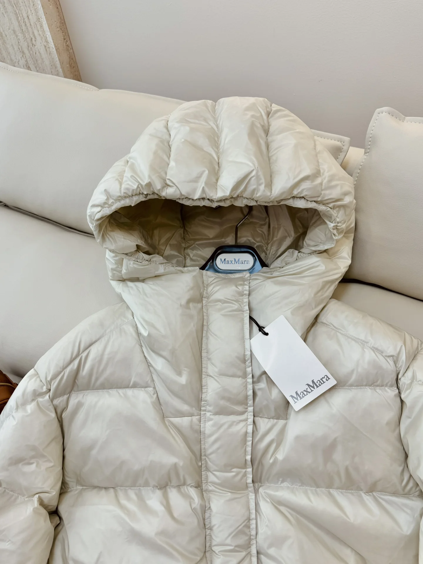 Max Mara Down Jackets Sophisticated 165363