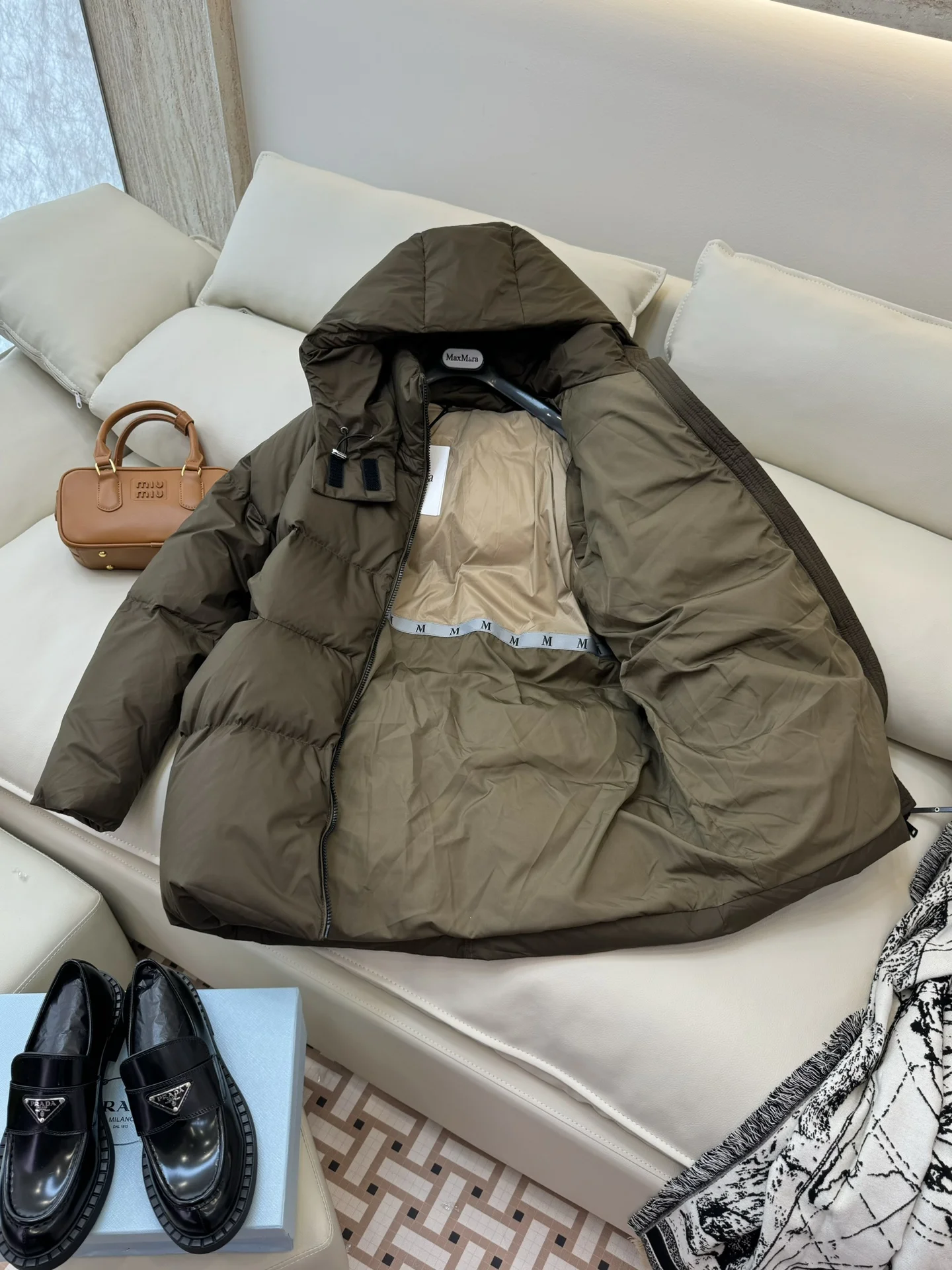 Max Mara Down Jackets Attractive 165356