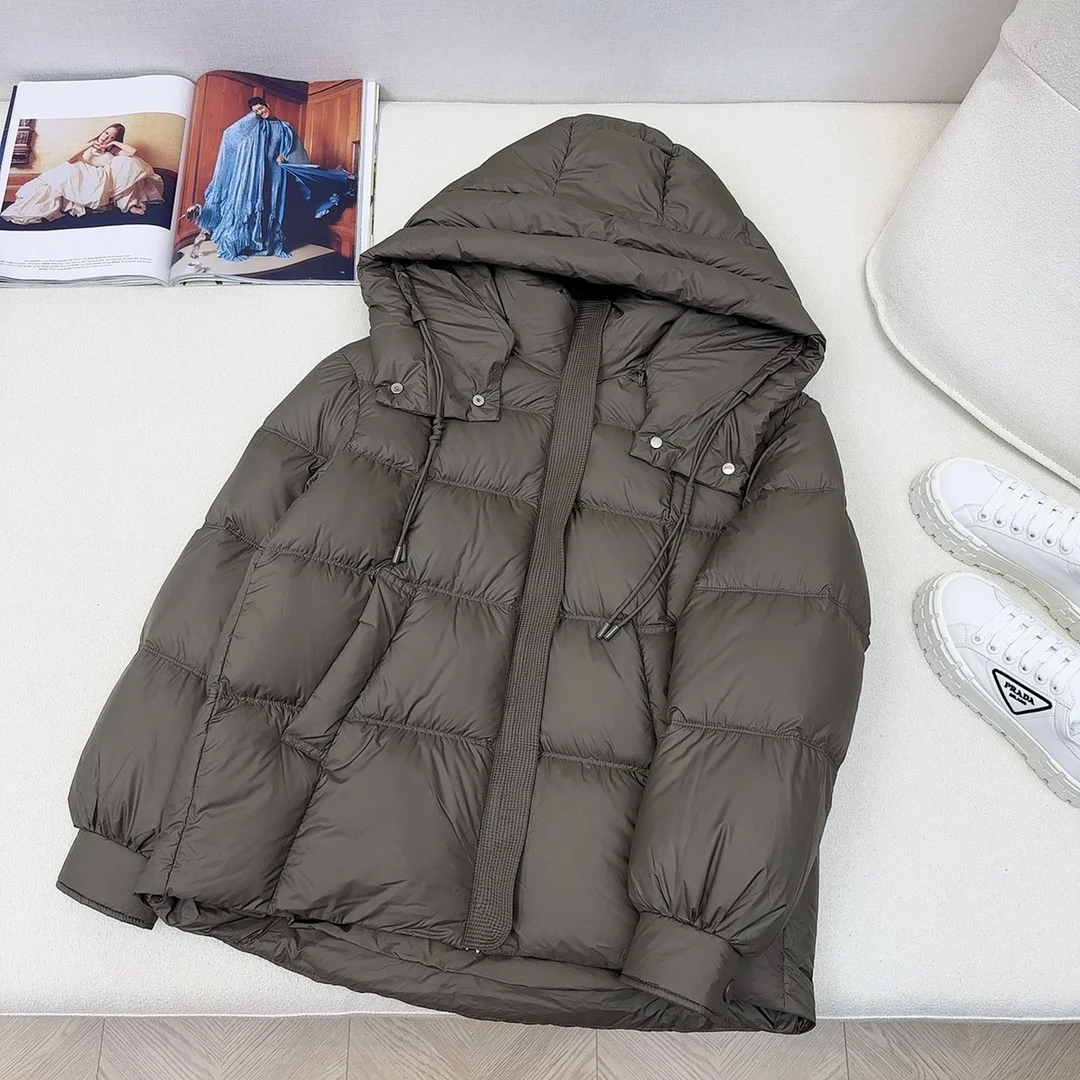 Versatile Max Mara Down Jackets 165351