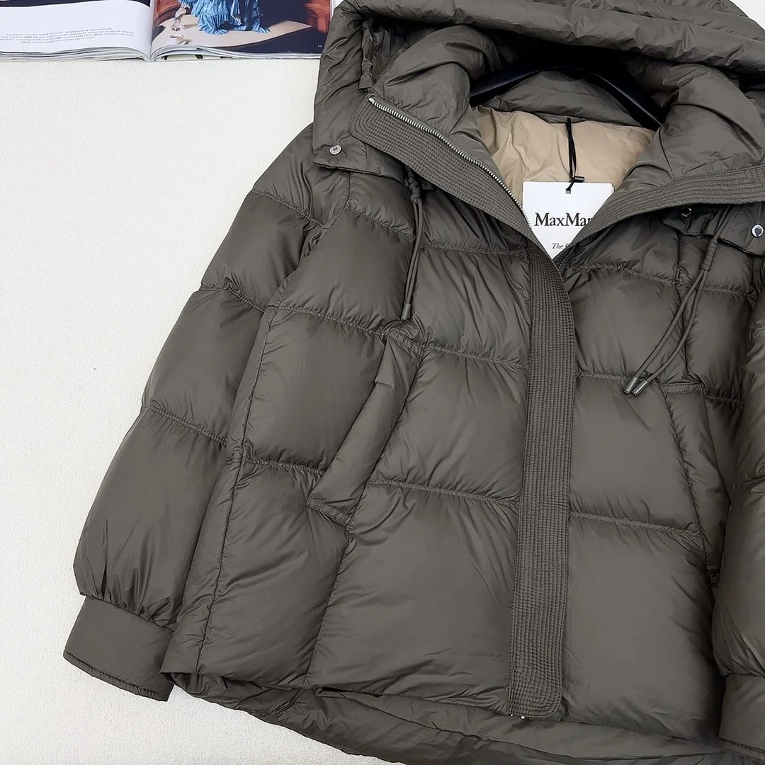 Versatile Max Mara Down Jackets 165351