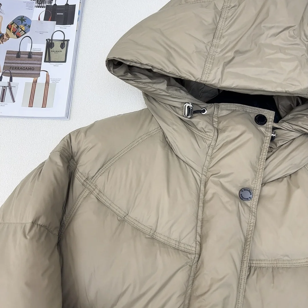 Max Mara Down Jackets Supportive 165307