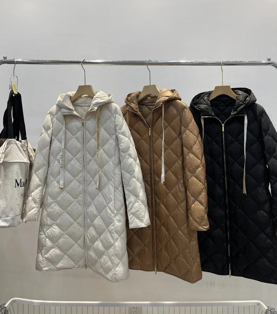 Max Mara Down Jackets Contemporary 165301