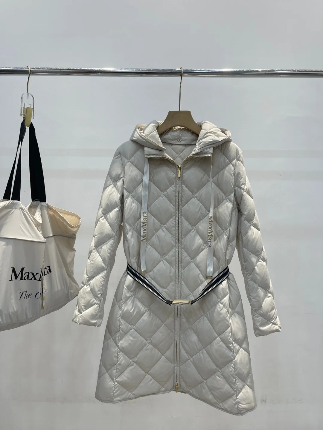 Max Mara Down Jackets Contemporary 165301