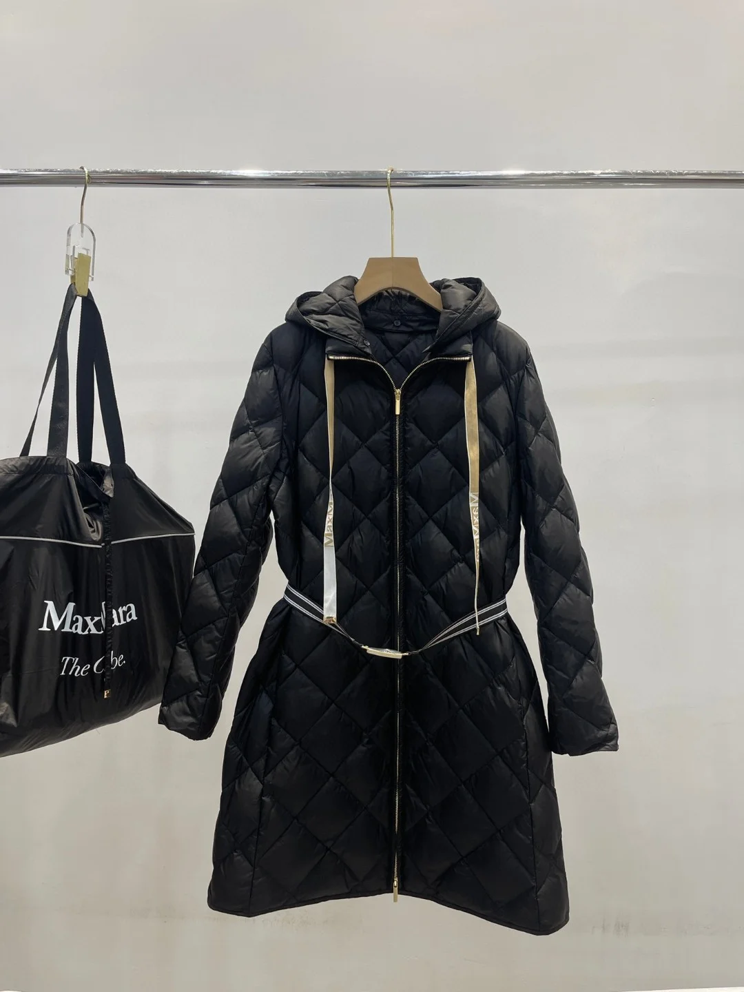 Max Mara Down Jackets Contemporary 165301