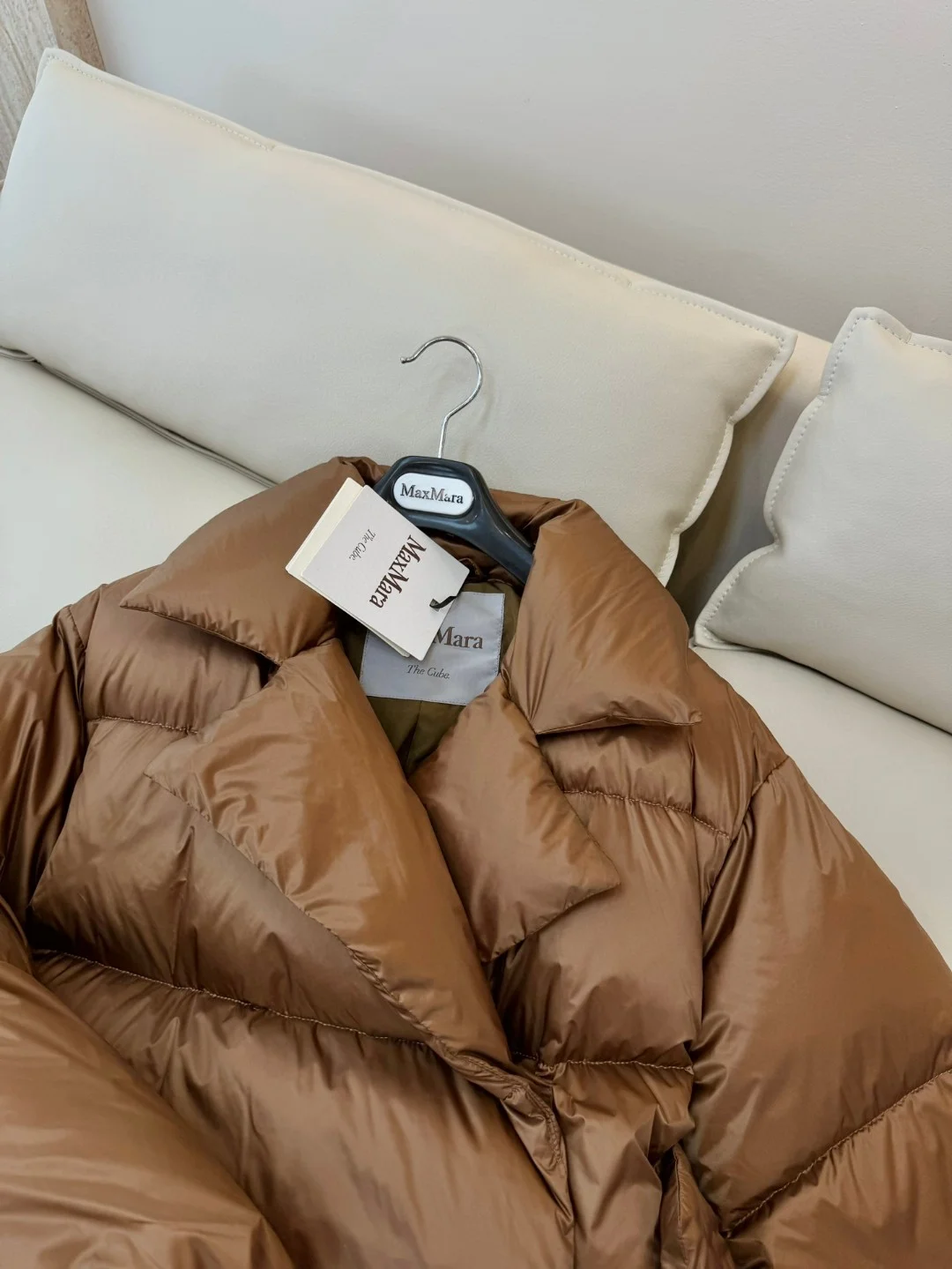 Max Mara Down Jackets Sophisticated 165289