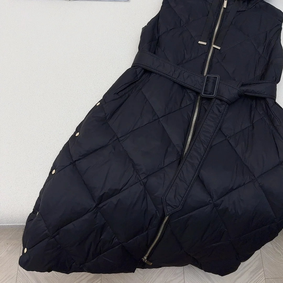 Max Mara Down Jackets Versatile 165279