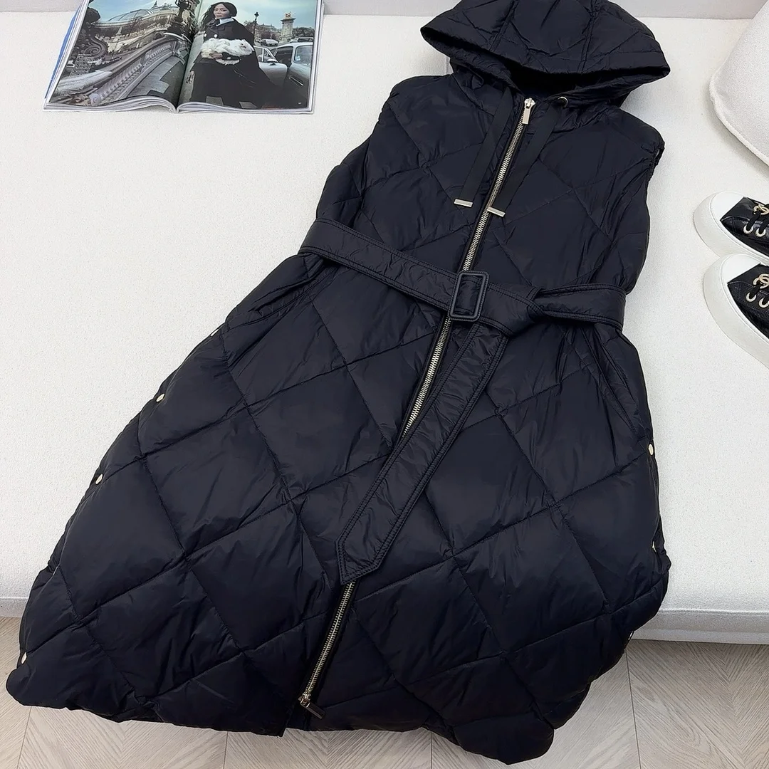 Max Mara Down Jackets Versatile 165279