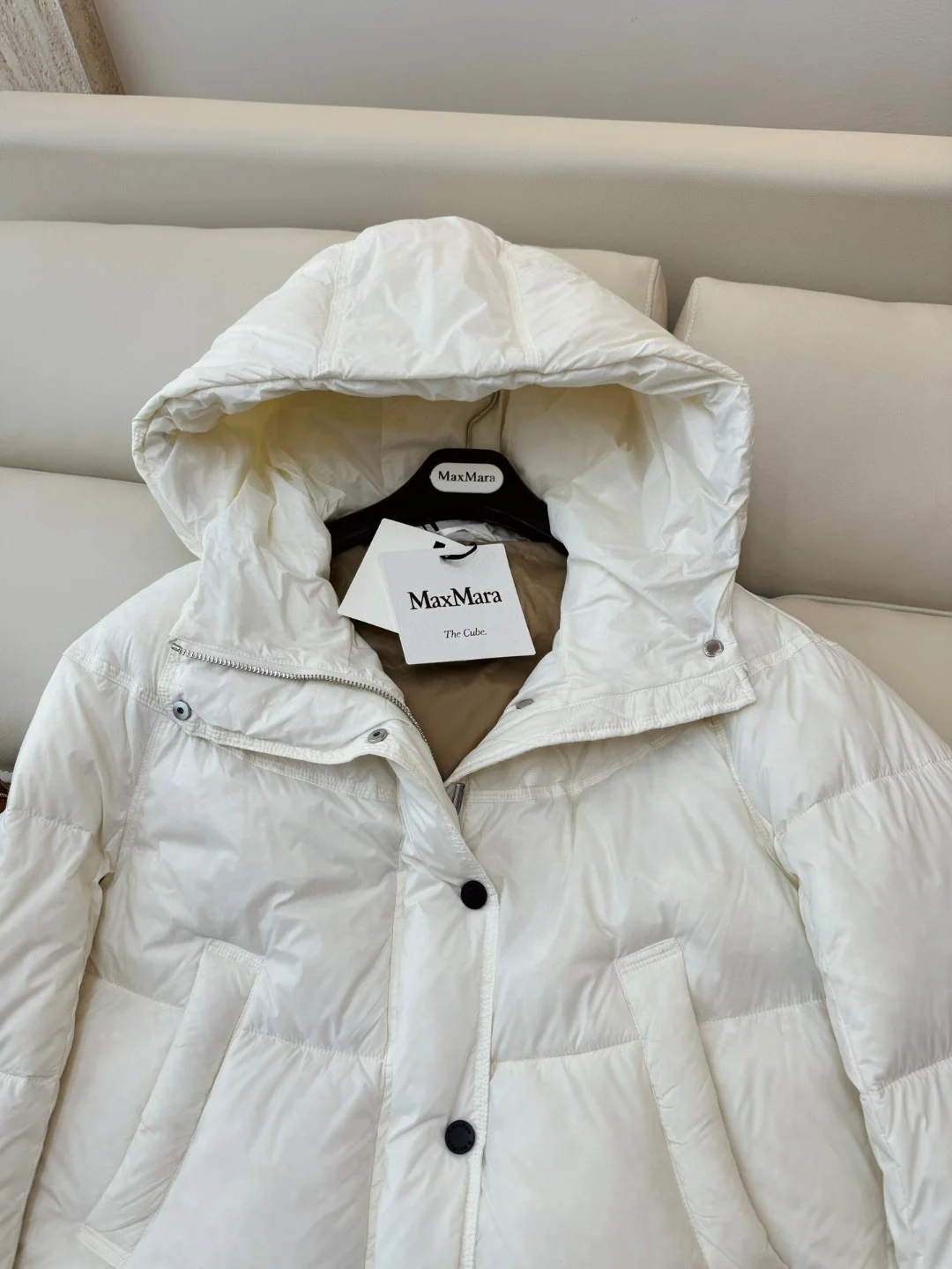 Contemporary Max Mara Down Jackets 165238