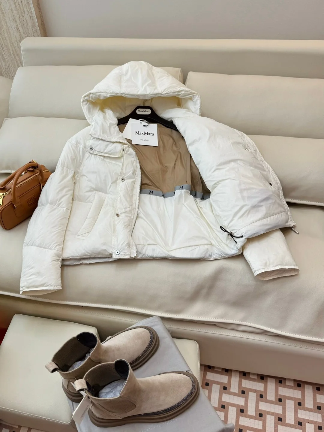 Contemporary Max Mara Down Jackets 165238