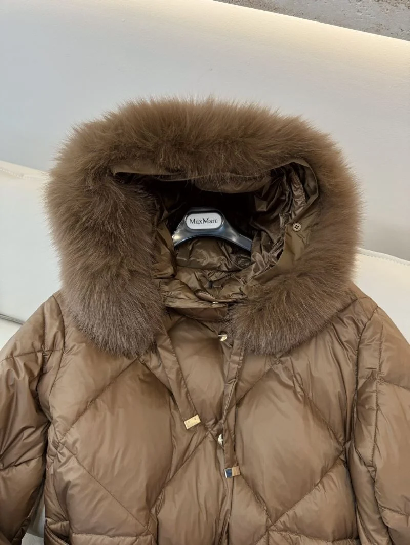Max Mara Down Jackets WeatherProof 164669