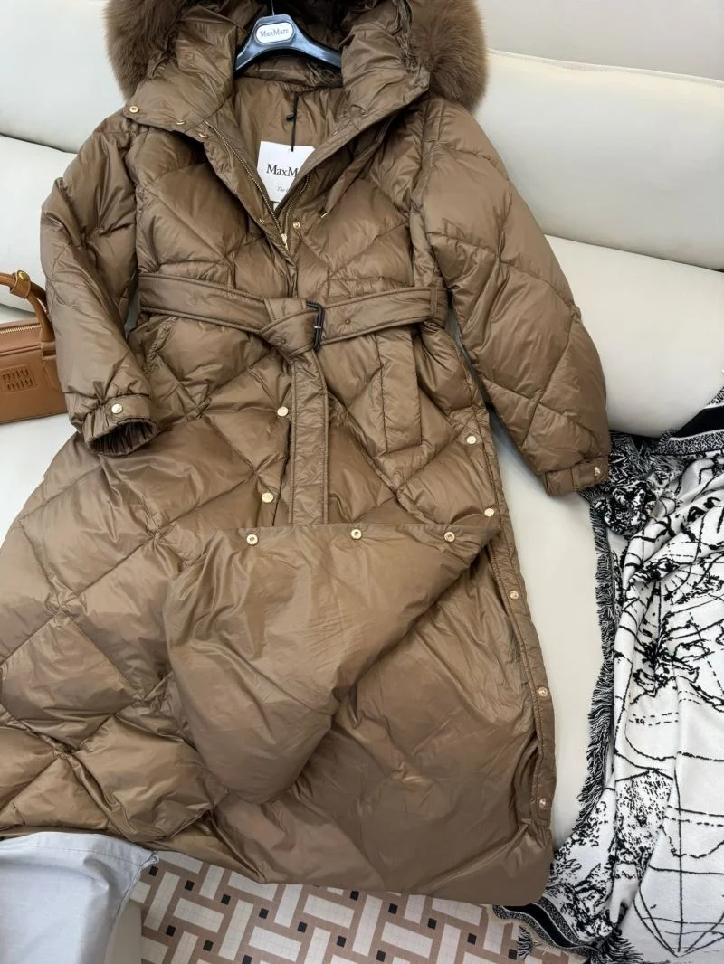 Max Mara Down Jackets WeatherProof 164669