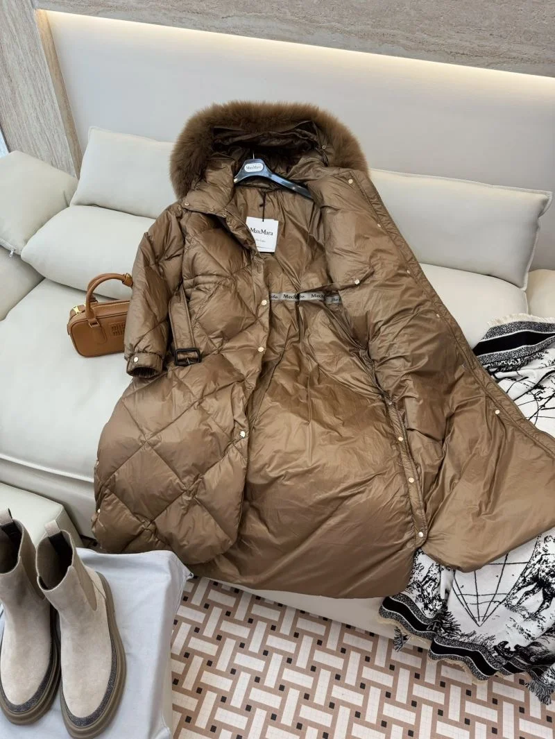 Max Mara Down Jackets WeatherProof 164669