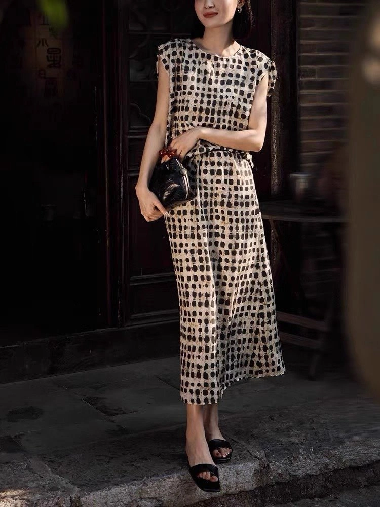 Modern Max Mara Dress Suits 156606