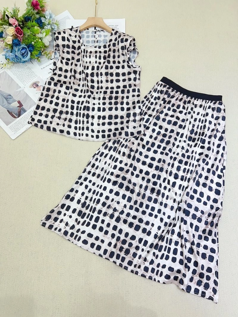 Modern Max Mara Dress Suits 156606