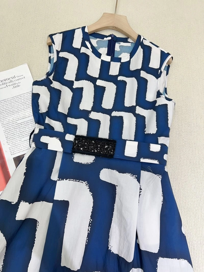 Max Mara Dress Elegant 156638