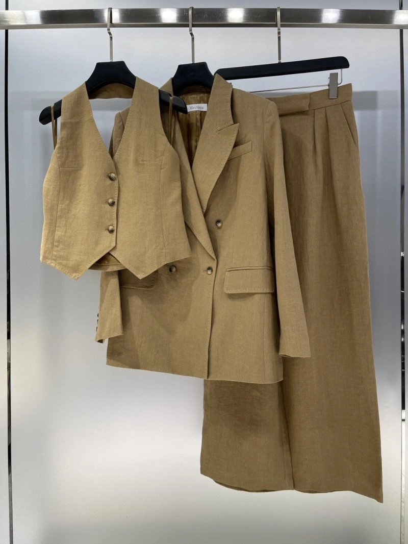 EasyMatch Max Mara Outwear 156599