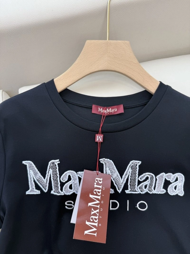Max Mara T-Shirts Neat 149239