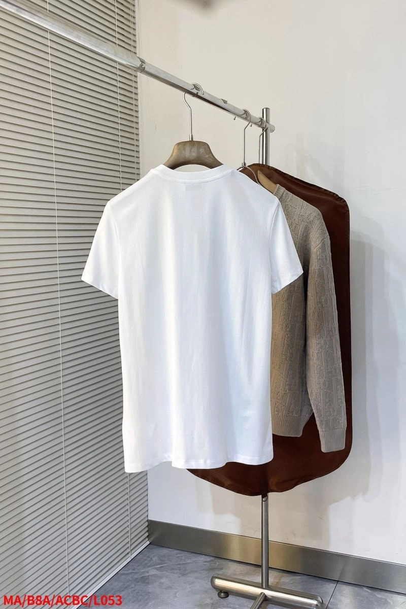 Max Mara T-Shirts TimelessDesign 160244