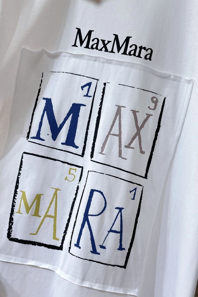 Max Mara T-Shirts TimelessDesign 160244