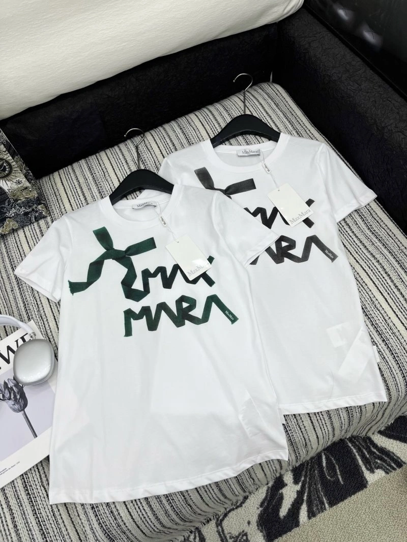 Max Mara T-Shirts Versatile 154582