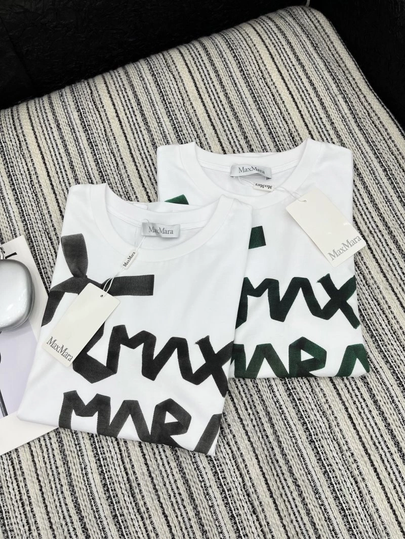 Max Mara T-Shirts Versatile 154582