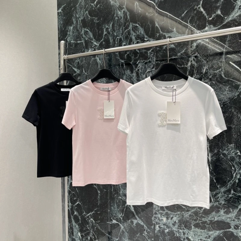 Max Mara T-Shirts Bold 154590