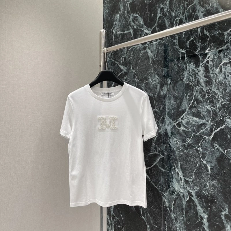 Max Mara T-Shirts Bold 154590