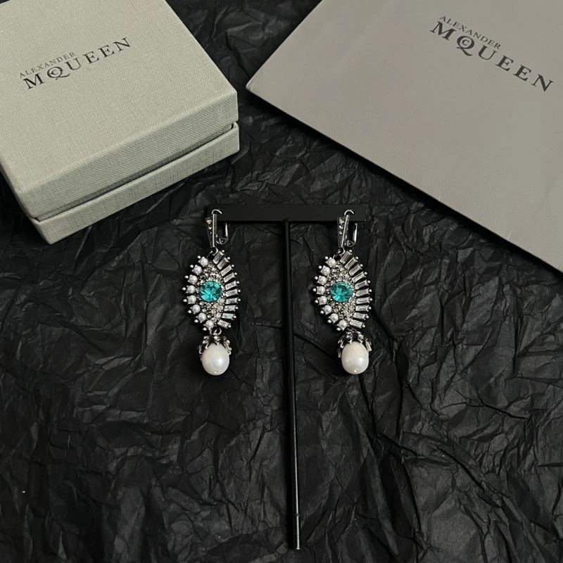 Snug Mcqueen Earrings 208629