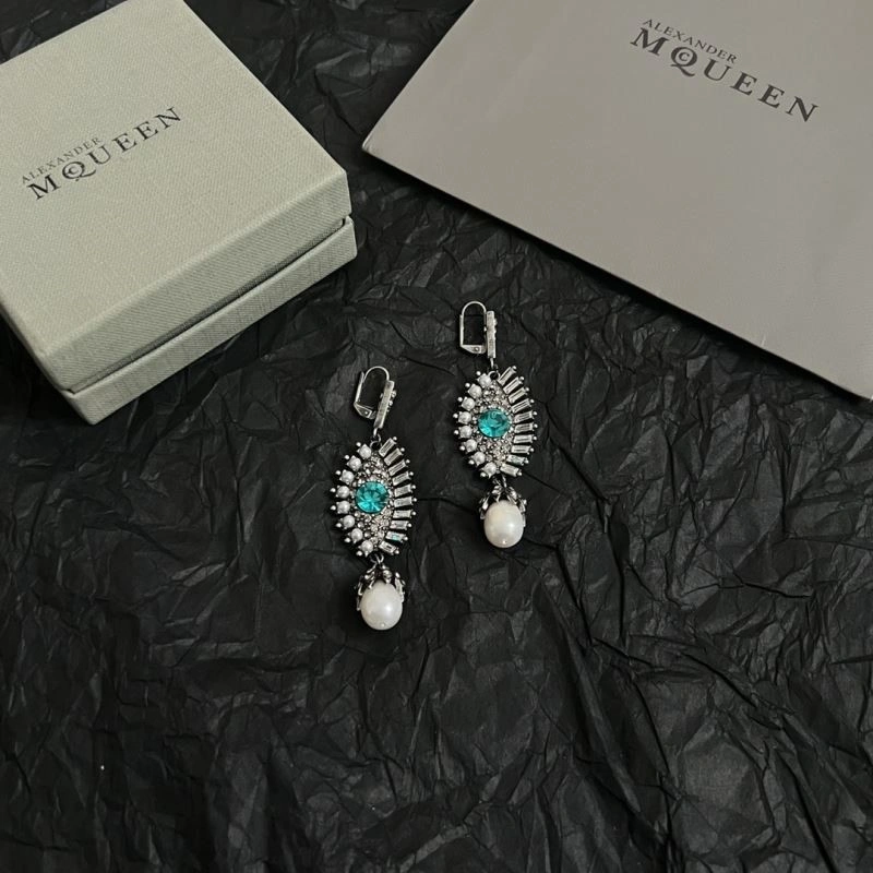 Snug Mcqueen Earrings 208629