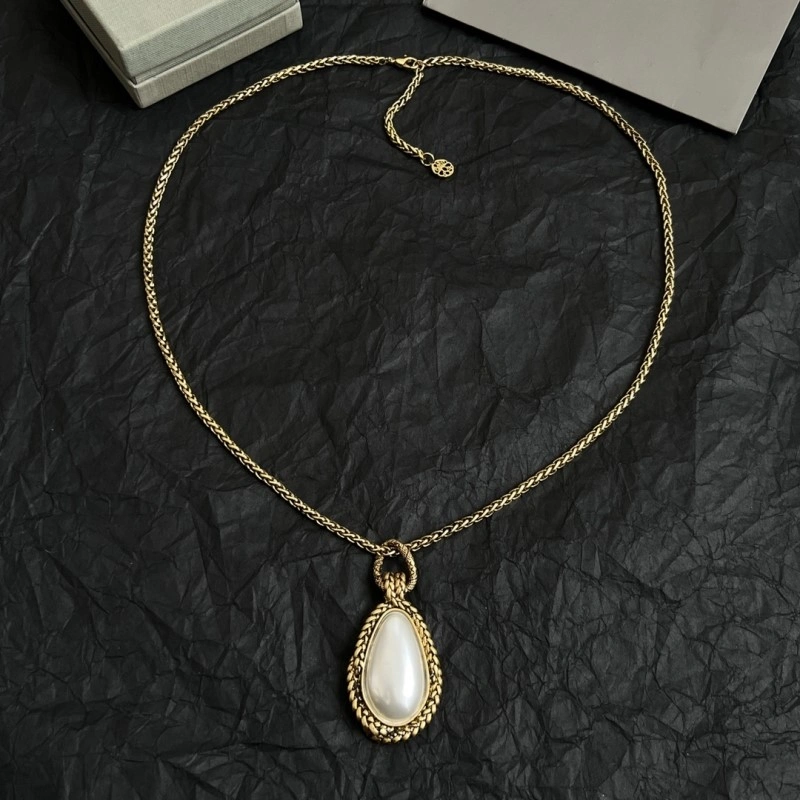 Mcqueen Necklaces Sporty 208612
