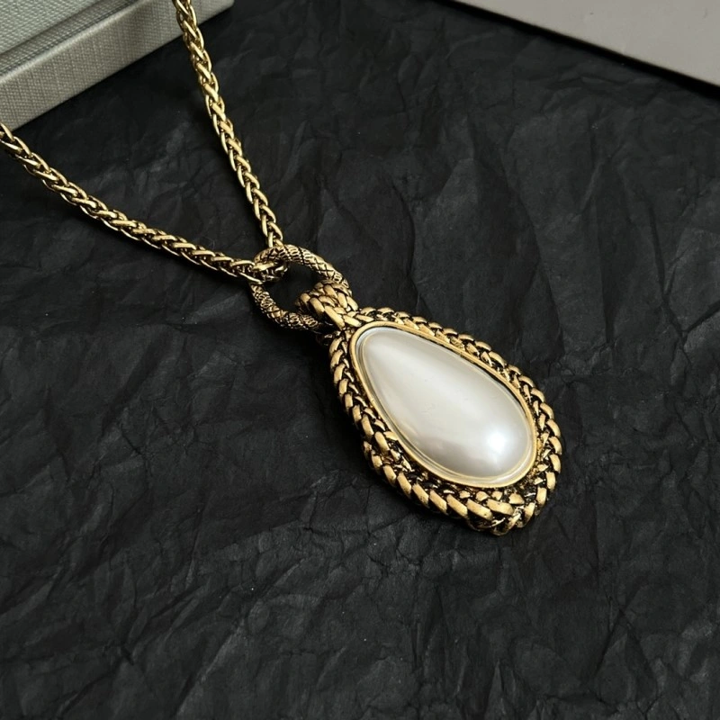 Mcqueen Necklaces Sporty 208612