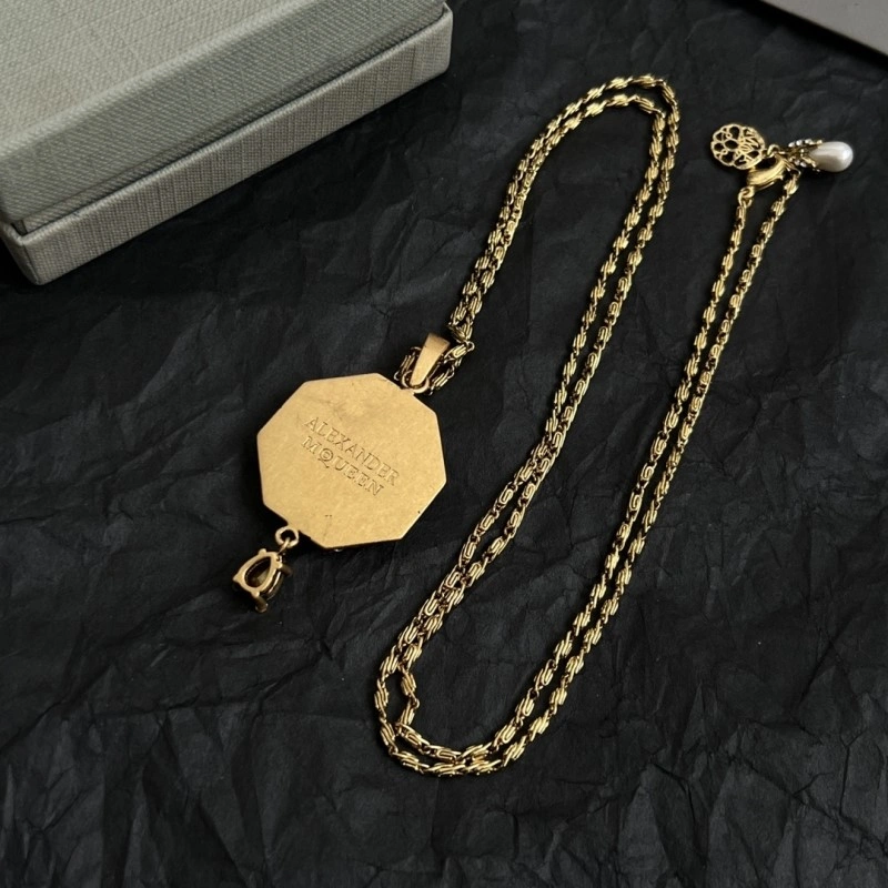 Fashionable Mcqueen Necklaces 208611