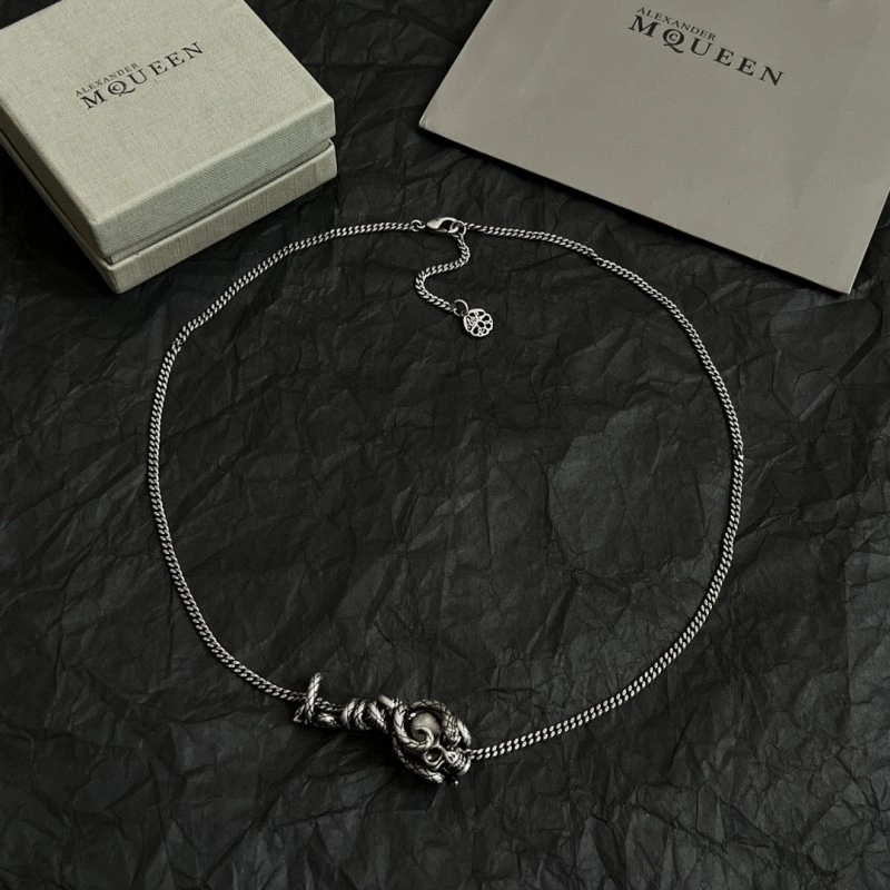 Versatile Mcqueen Necklaces 208609