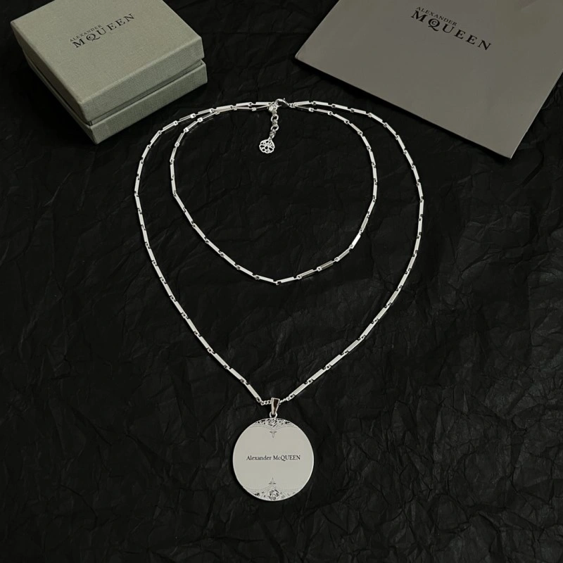 Mcqueen Necklaces MultiPurpose 208606