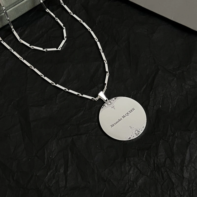 Mcqueen Necklaces MultiPurpose 208606