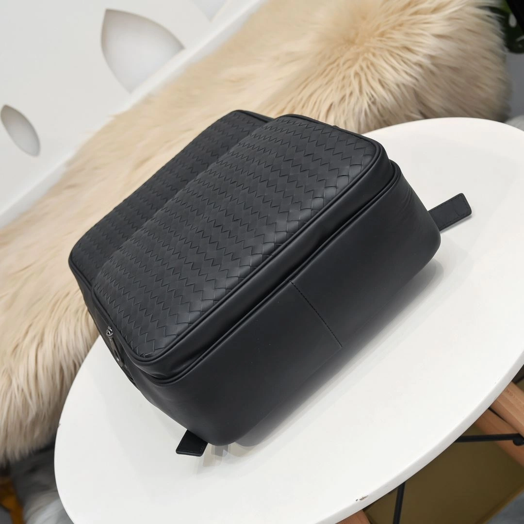 Mens Bottega Veneta Backpacks UrbanChic 91484