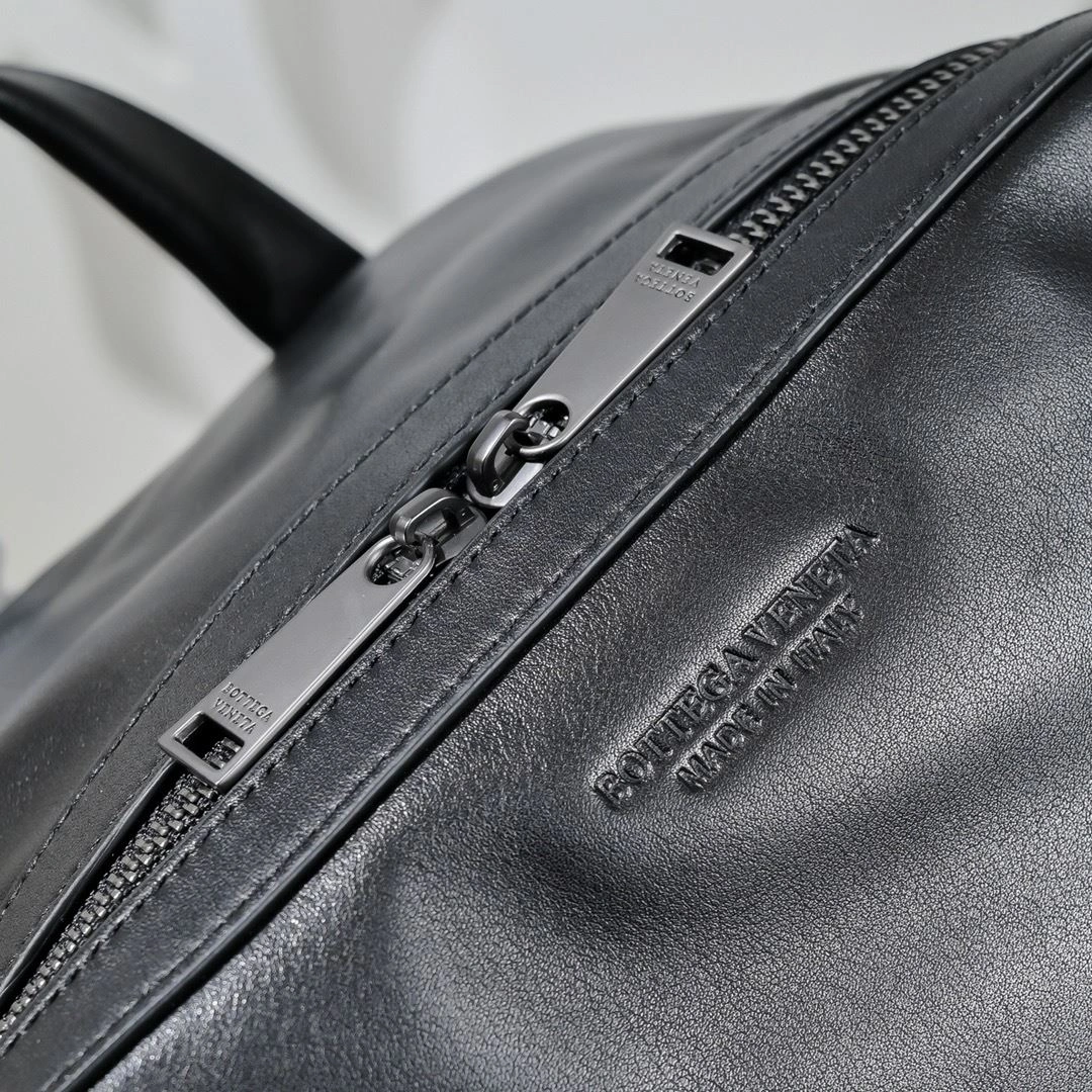 SoftTouch Mens Bottega Veneta Backpacks 91472