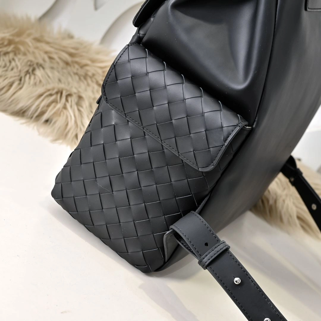 Supportive Mens Bottega Veneta Backpacks 91504
