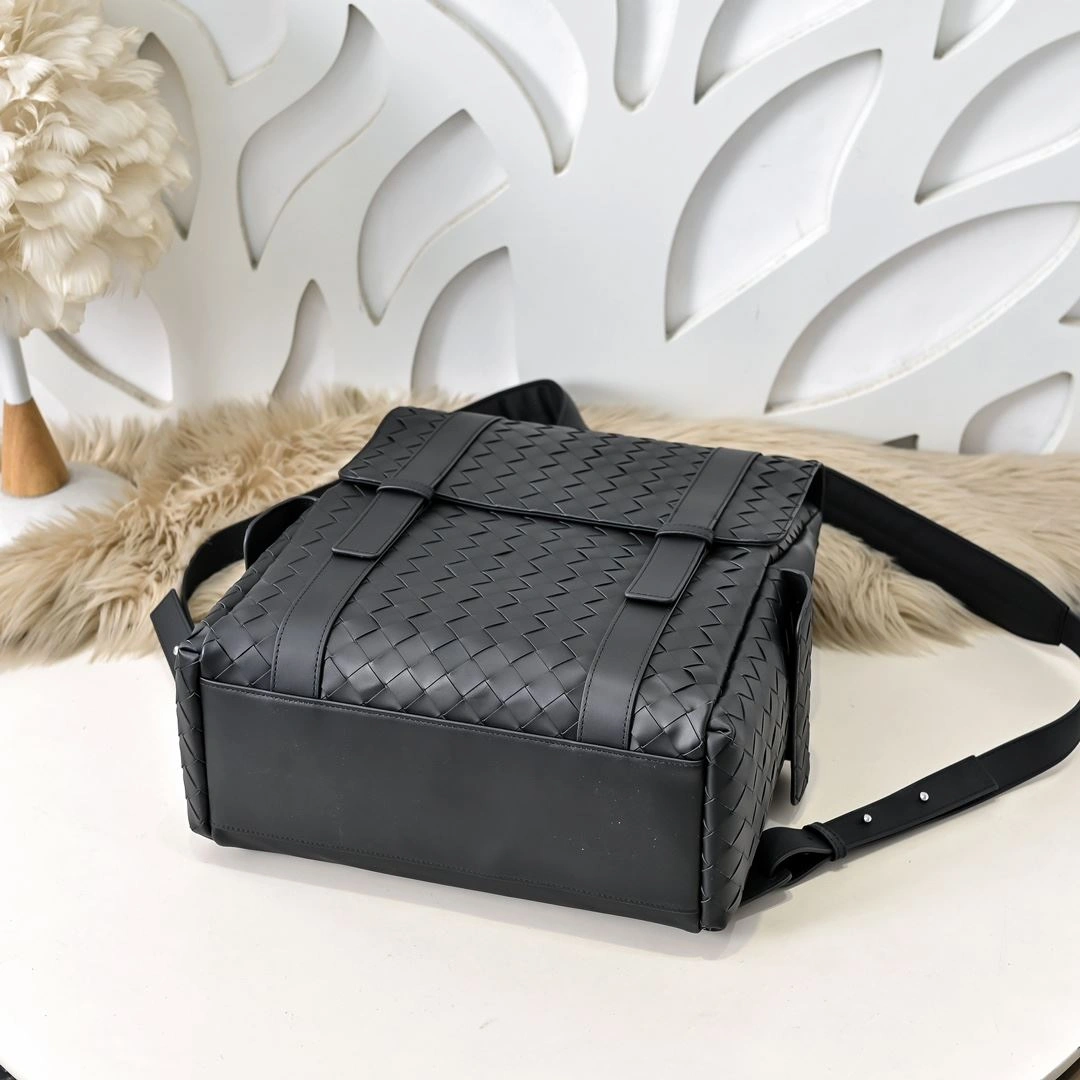Supportive Mens Bottega Veneta Backpacks 91504