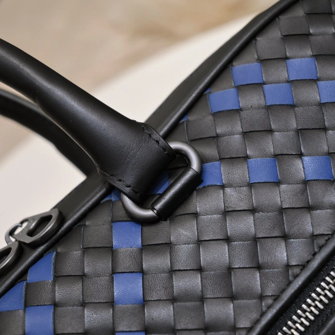 TechFriendly Mens Bottega Veneta Briefcases 91457