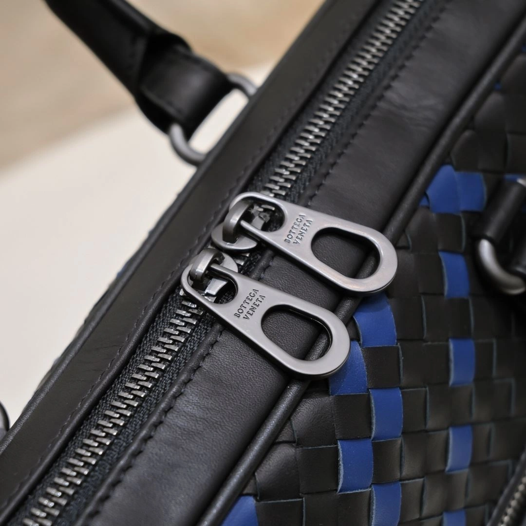 TechFriendly Mens Bottega Veneta Briefcases 91457