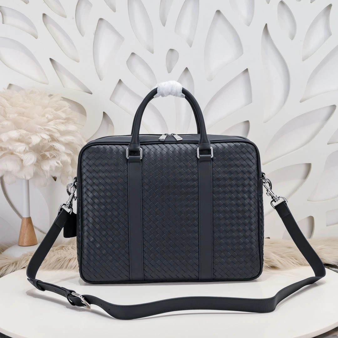 Effortless Mens Bottega Veneta Briefcases 91446