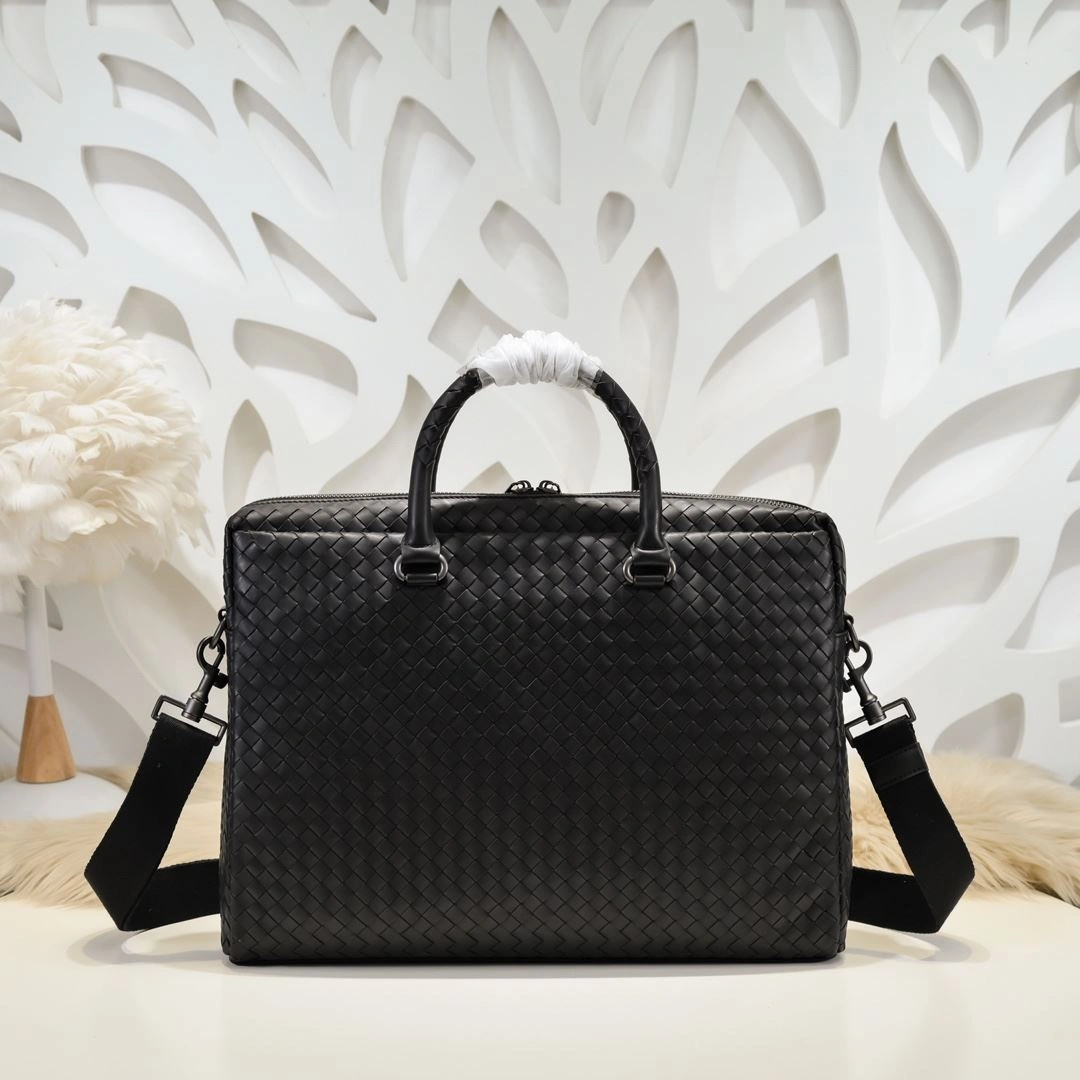 FashionForward Mens Bottega Veneta Briefcases 91429