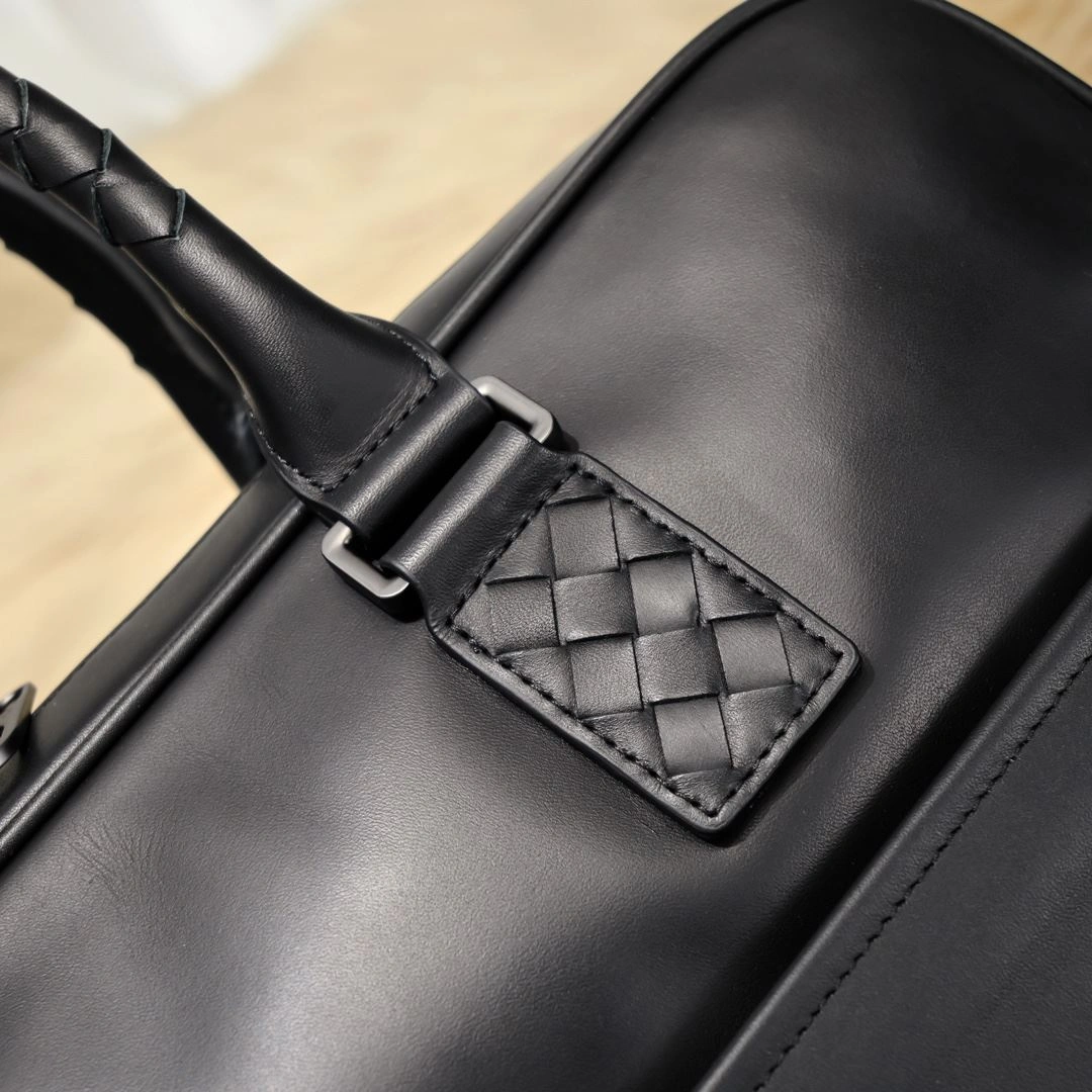 RelaxedFit Mens Bottega Veneta Briefcases 91427
