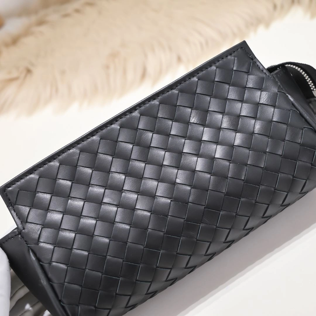 WeatherProof Mens Bottega Veneta Clutch Bags 91389